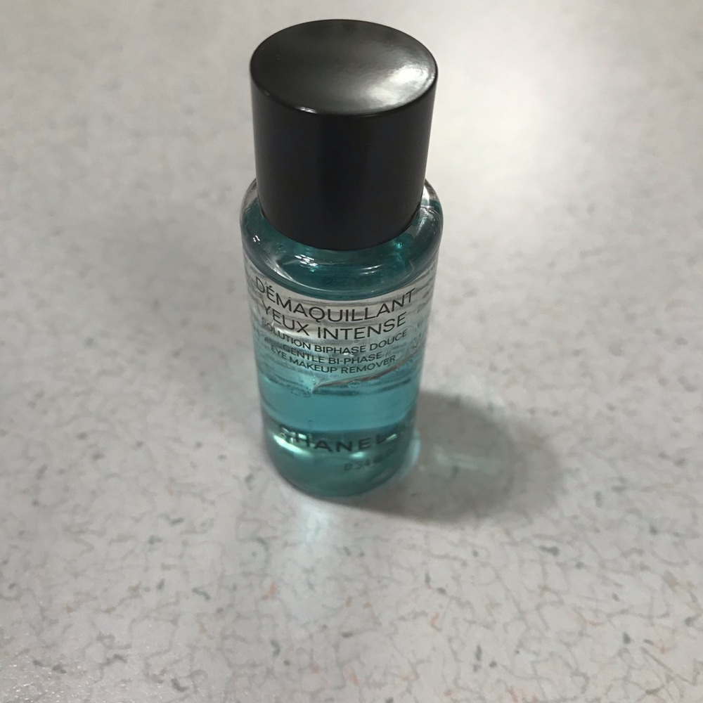 CHANEL Small Dust Bag & Sample Mascara Makeup Remover Cleansing Cream Face Cream - Picture 10 of 13